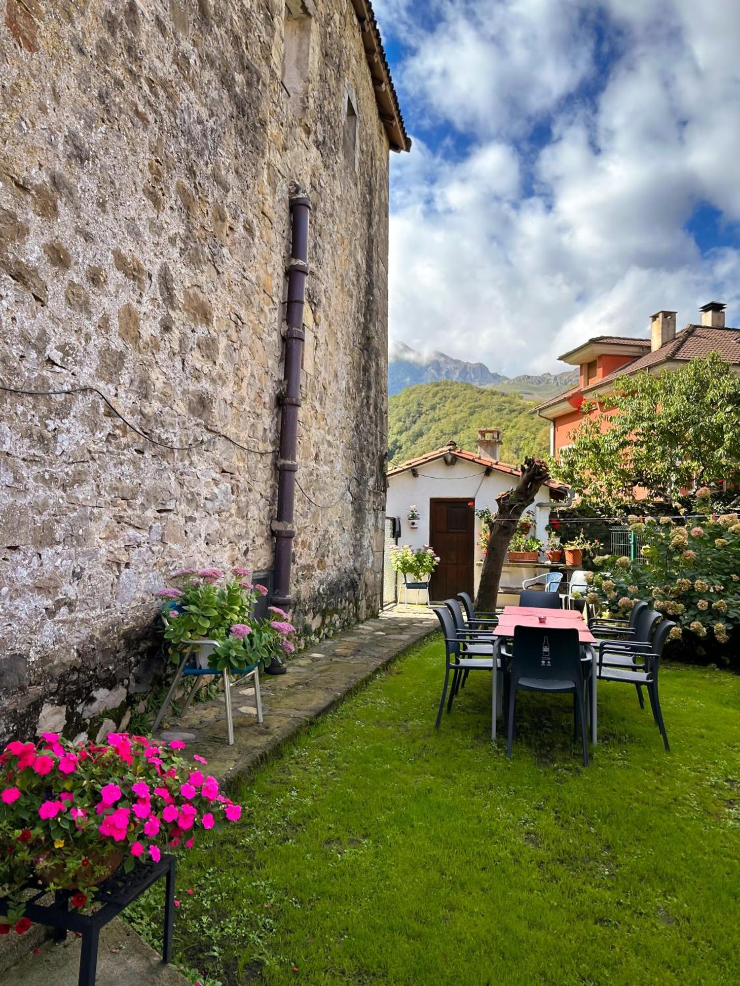 Casa Rural El Torrejon 阿里纳斯·德·卡伯瑞勒斯 外观 照片